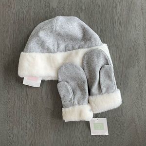 NWT Janie and Jack hat and mitten set age 6-8